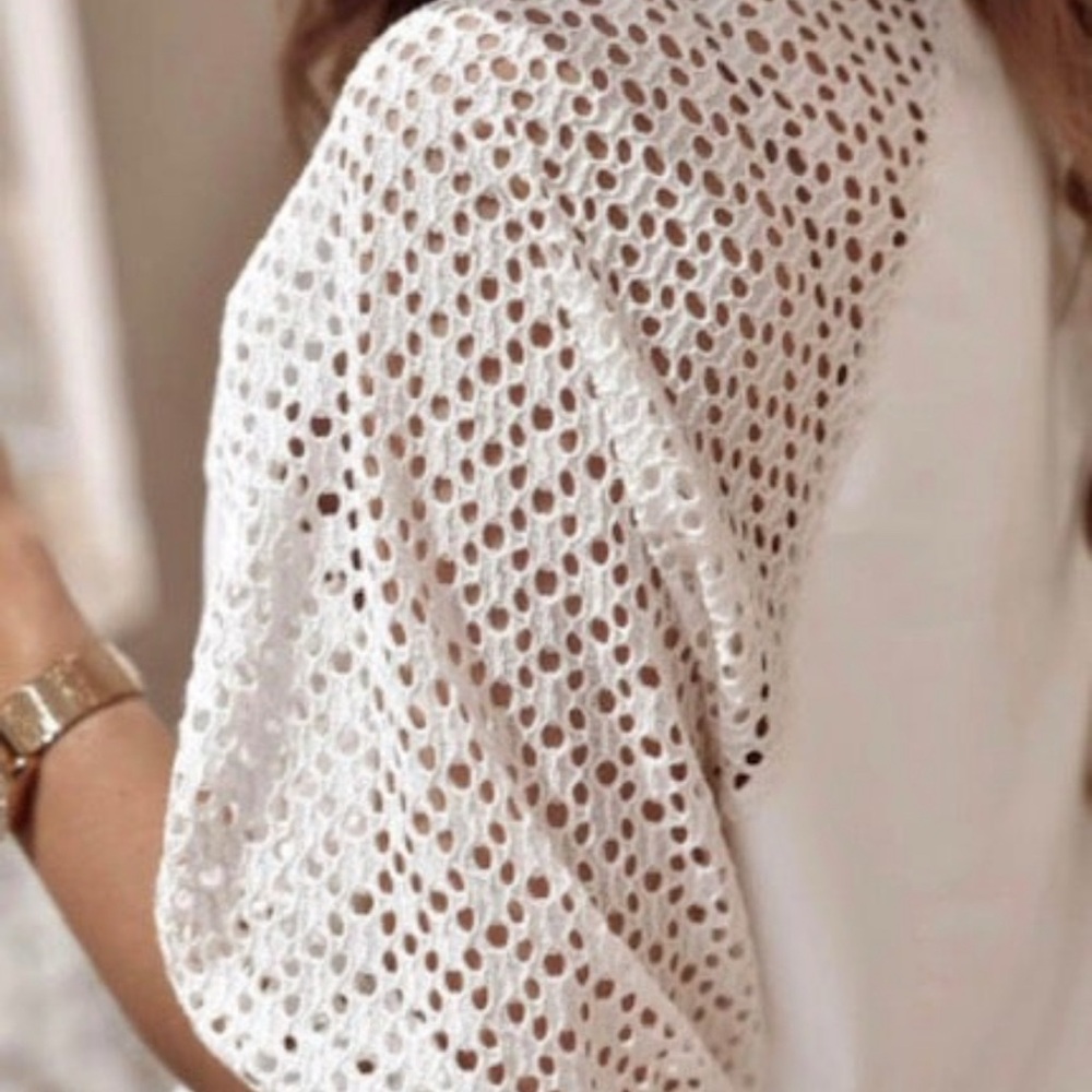 Elegant Lace Sleeve Women's Top 2 Colors - Picture 4 of 4